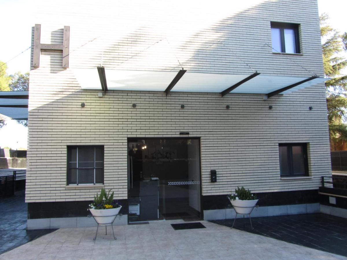 H La Cabana Pozuelo de Alarcón Esterno foto